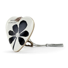 Load image into Gallery viewer, Best Friends Floral Art Heart