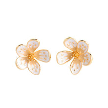 Load image into Gallery viewer, Enamel Flower Earring