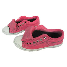 Load image into Gallery viewer, Sneaker Planter - 3 Colors!