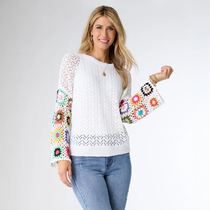 Edie Lightweight Sweater w Crochet Sleeve