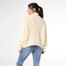 Load image into Gallery viewer, Kelok Chunky Loose Knit Sweater
