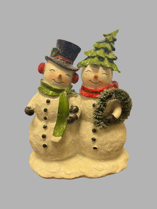 Snowman Couple with Wreath