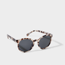 Load image into Gallery viewer, Sunglasses: Geneva - Pale Tortoiseshell