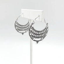 Load image into Gallery viewer, Tanvi:  Silver Filigree Dots