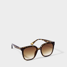 Load image into Gallery viewer, Sunglasses: Savannah - Brown Tortoiseshell