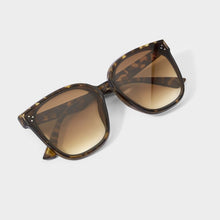 Load image into Gallery viewer, Sunglasses: Savannah - Brown Tortoiseshell