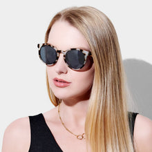 Load image into Gallery viewer, Sunglasses: Geneva - Pale Tortoiseshell