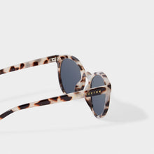 Load image into Gallery viewer, Sunglasses: Geneva - Pale Tortoiseshell